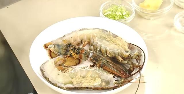 波士顿龙虾做法，怎么做波士顿大龙虾既美味又简单视频图9