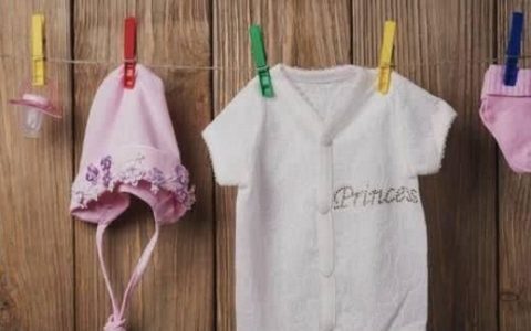 新生婴儿衣服穿旧的好还是新的好