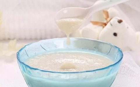 0—12月婴儿辅食添加表