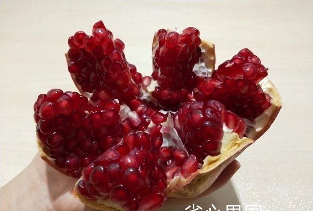 吃石榴吐籽吗，吃石榴不吐籽有什么好处图4