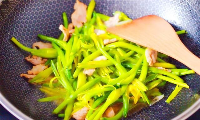 黄花怎么做菜好吃，黄花怎么做更好吃图9