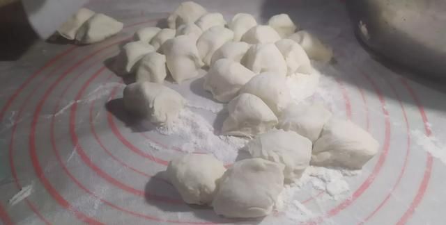 饺子怎么包法(饺子怎么包才好看又简单)图6
