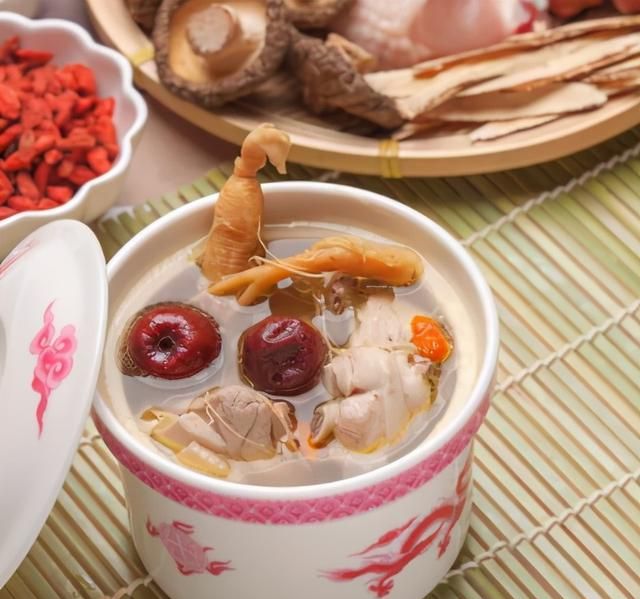 熬夜上火？西洋参可清火生津，8招教你挑正品