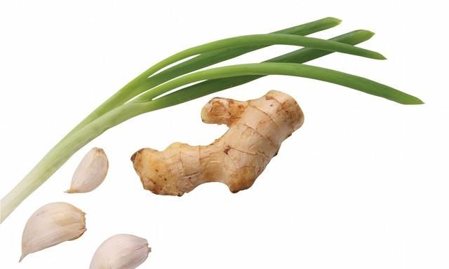 葱姜蒜爆炒明虾，可家常！或家宴！脆香好吃