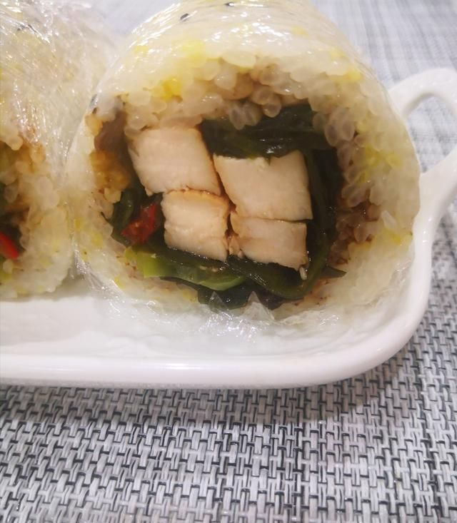 营养早餐第267期，小时候常吃的糯米饭团，粘糯咸香，真营养