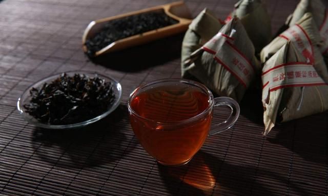 喝黑茶有什么好处，功效都有哪些？