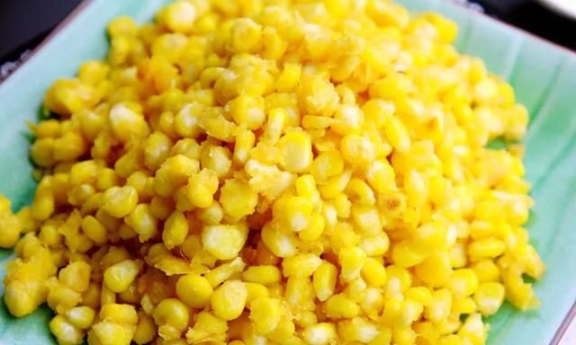 玉米除了蒸和烤，其实还有这六种美味做法，简单易学，开胃下饭