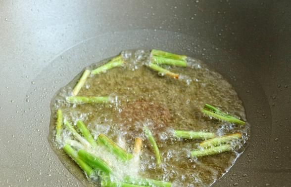 葱油桂鱼的做法，葱油的做法与配方图7