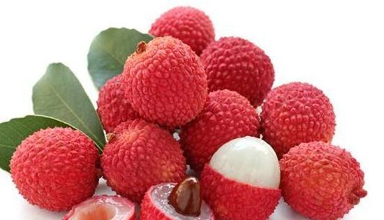 吃荔枝上火吗(吃荔枝上火吗会导致舌苔发白吗)图1
