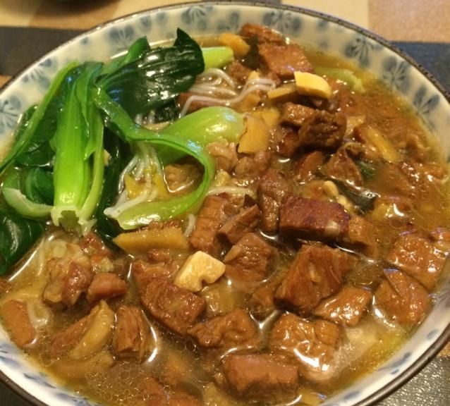 红烧牛肉的13种做法大全。色香肉嫩，这牛一次肉撸一碗都不够吃。
