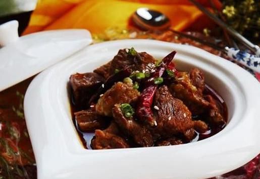 红烧牛肉的13种做法大全。色香肉嫩，这牛一次肉撸一碗都不够吃。