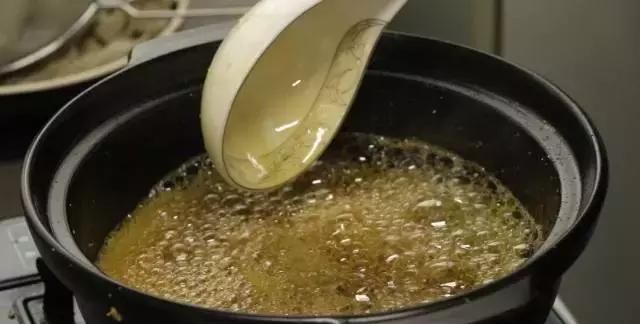 怎么在家自己做秋梨膏(秋梨膏的正确熬法)图5