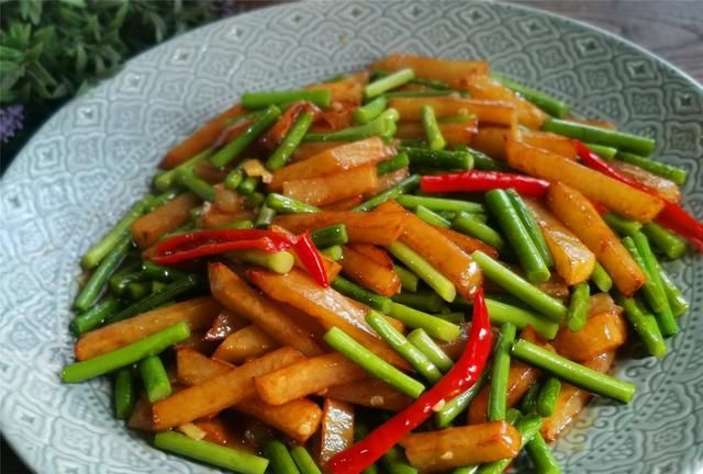 土豆最好吃的8道做法，土豆还能做这么多花样，换着样的吃