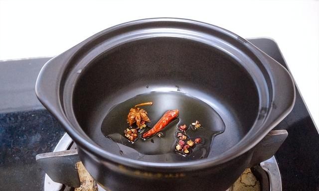 秋天到来，适合家宴的三种东北酸菜的做法，既暖心又暖胃
