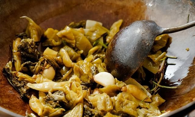 秋天到来，适合家宴的三种东北酸菜的做法，既暖心又暖胃
