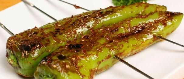 烧烤店用的万能烧烤酱是可以自己做的，味道堪称一绝，学习一下吧
