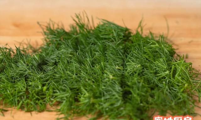 它是天然的“养胃菜”！随手一拌搞定，吃得渣都不剩