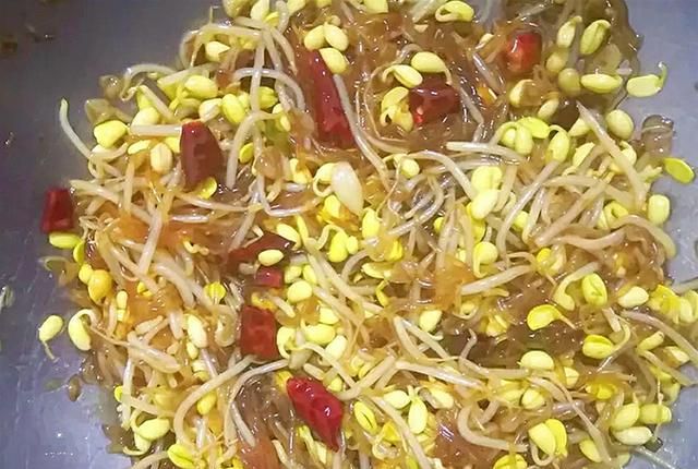怎样炒黄豆芽最好吃(怎样炒黄豆芽比较好吃)图15