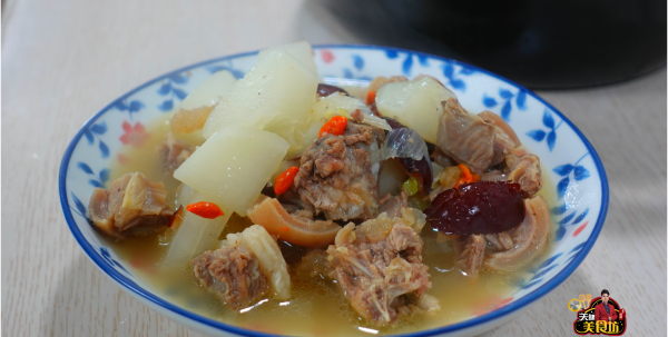 饭店的羊肉炖萝卜为什么那么好吃，主要是多了这一步