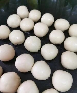 鲜肉月饼的简单制作方法是什么(鲜肉月饼的做法步骤图解)图2
