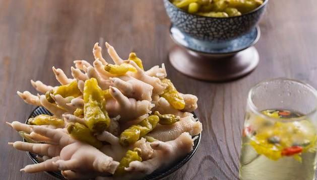 泡椒鸡爪怎么做才好吃呢(泡椒鸡爪怎么做才好吃)图4