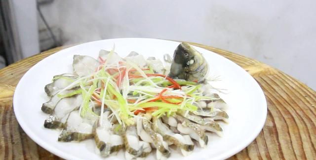 武昌鱼怎么做好吃？厨师长教你简易做法，入味又不腥简单又上档次