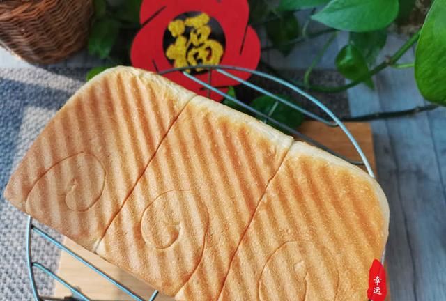 老两口的中西式早餐，各取所需营养美味，你会看上哪天的食物呢