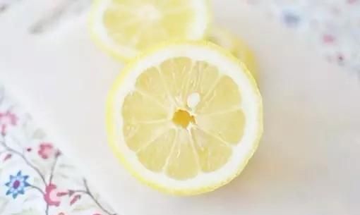 长期喝鲜柠檬水有什么好处和坏处图3