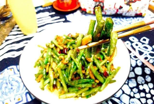 干煸豇豆怎么做(干煸长豇豆怎么做)图4