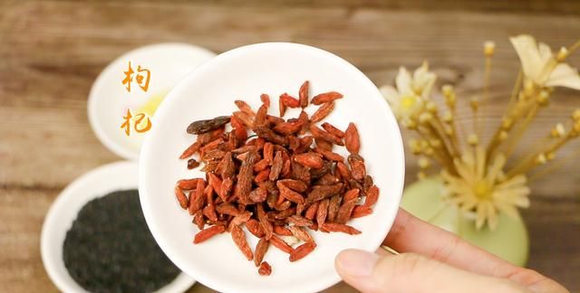 乌鸡汤如何煮(怎样煮乌鸡汤更营养)图10