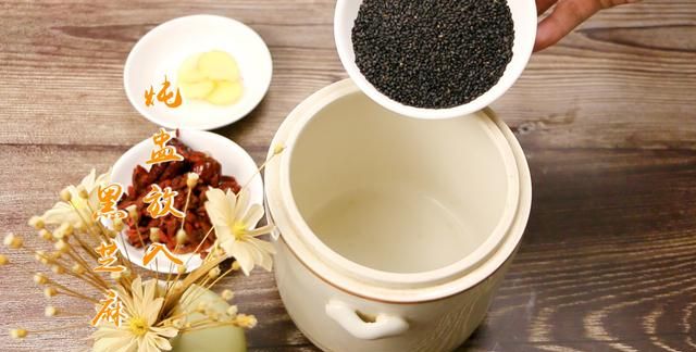 乌鸡汤如何煮(怎样煮乌鸡汤更营养)图24