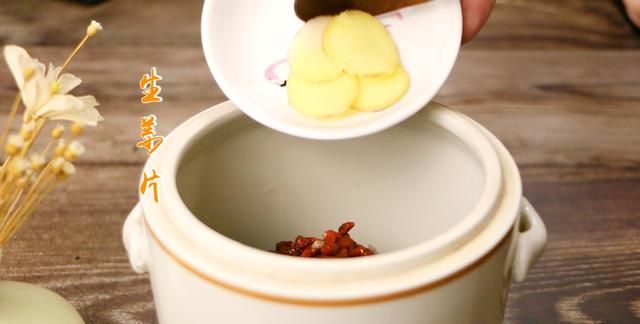 乌鸡汤如何煮(怎样煮乌鸡汤更营养)图27