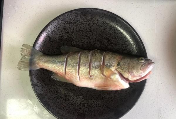 只需6步，酸酸甜甜的糖醋鱼就出锅啦
