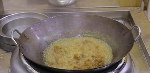 红烧鸡爪这样做，满满胶原蛋白软烂入味有嚼劲，越啃越过瘾
