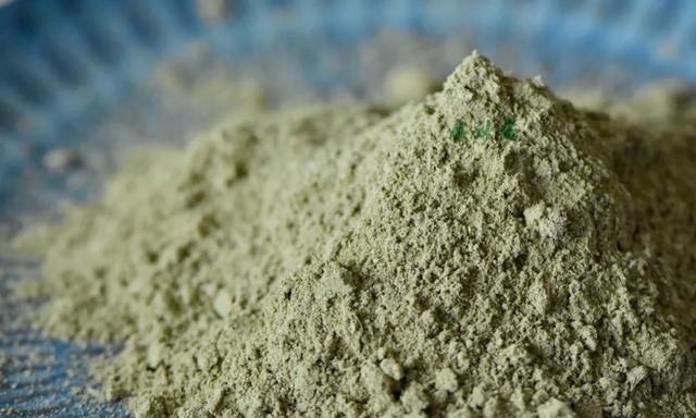 中药牙粉 牙龈肿痛出血 牙龈萎缩 牙齿松动