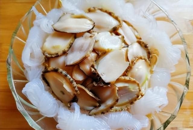 东盛澜小厨房丨捞拌小鲍鱼