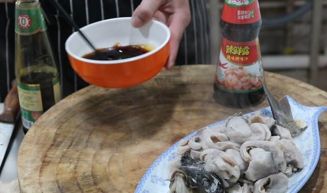 鲤鱼怎样做才好吃？大厨分享鲜椒鲤鱼的家常做法，香辣开味肉质嫩