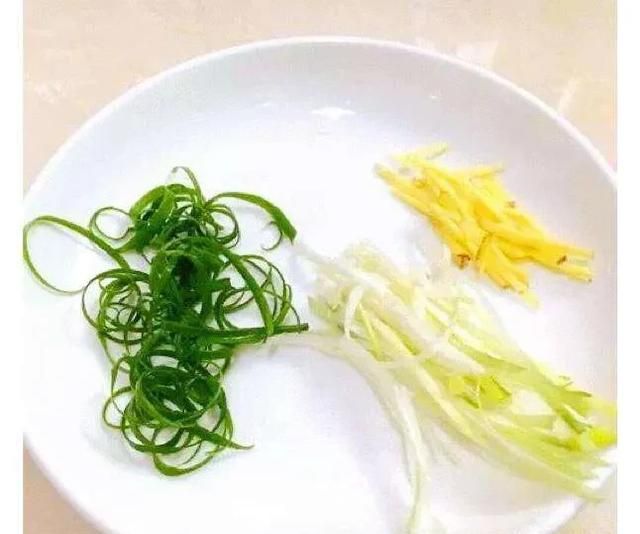 清蒸多宝鱼怎么做最好吃窍门图5