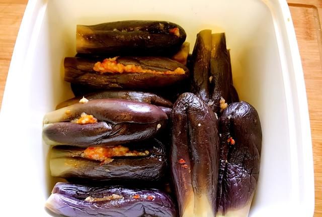 蒜茄子怎么做简单好吃(蒜茄子怎么做咸菜)图4