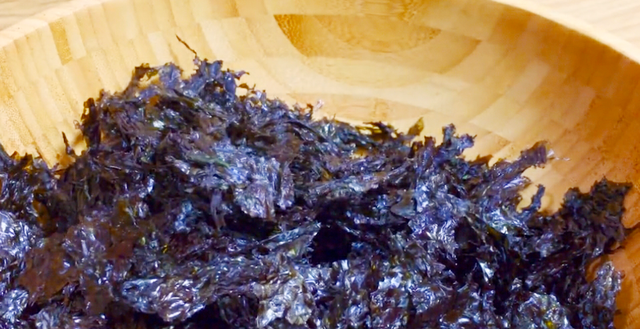 家庭自制海苔，5块钱的紫菜秒变50块的海苔，做法简单，脆的掉渣