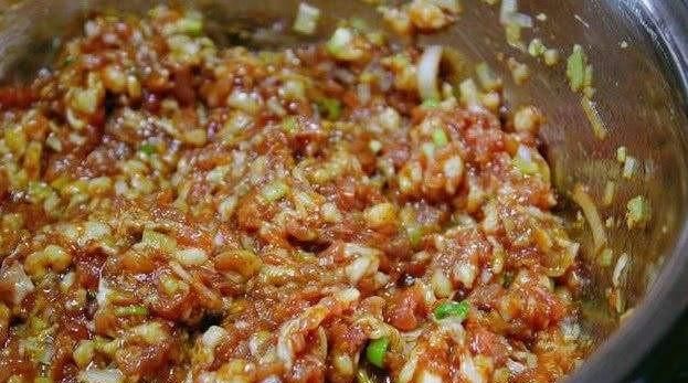 正宗天津狗不理包子制法揭秘（附调馅配方 面皮技巧 用料比例）