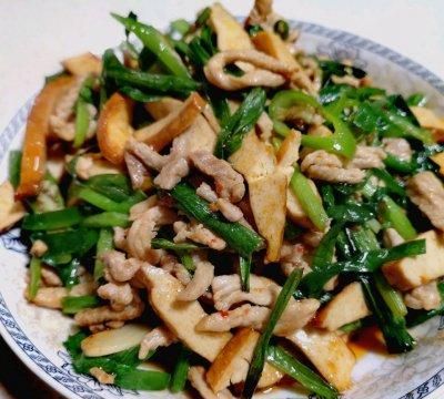 简单几步做好一盘豆腐干炒肉丝，快速搞定一餐饭