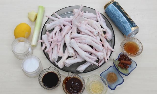 鸡爪最好吃也最简单的做法就在这里 Q弹又脱骨的美味秘制酱凤爪