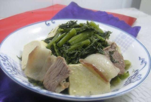 家常豆腐怎么炖好吃(家常豆腐炖白鲢做法)图2