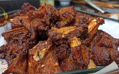 椒盐排骨的家常做法孩子爱吃,椒盐排骨怎么做好吃又脆