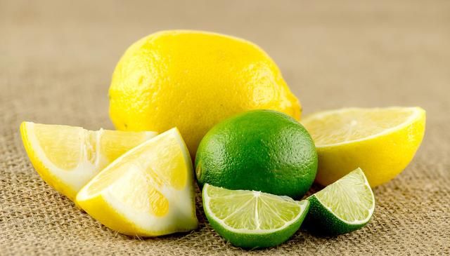 柠檬吃起来酸酸的所以它是酸性食物吗图1