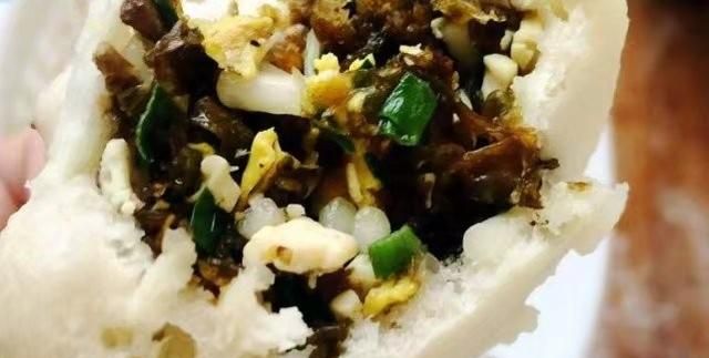 怎样包韭菜馅包子好吃(包子韭菜鸡蛋馅做法)图2