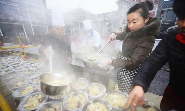 忘不了的家乡美食：杀猪菜