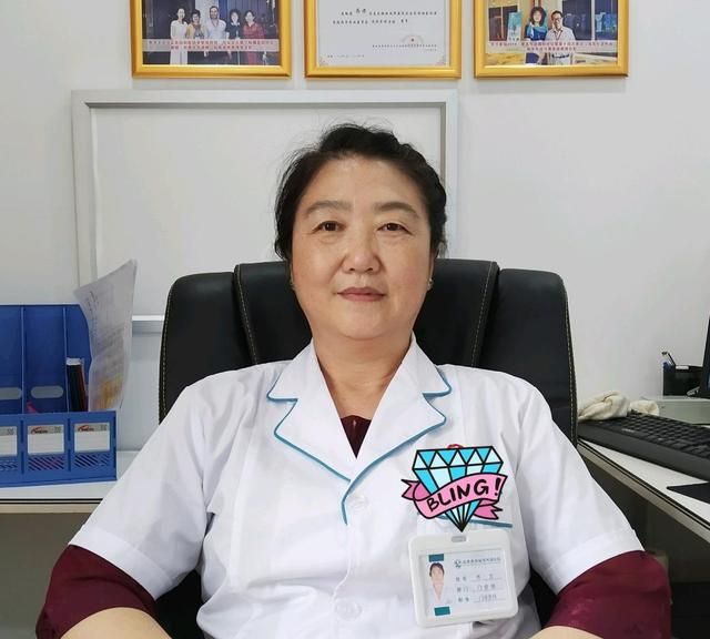 喝柠檬水的禁忌都有哪些(经常喝柠檬水起什么作用)图1