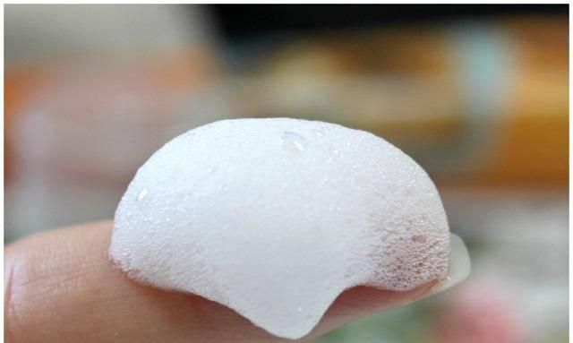 秋冬干燥敏感，需要选对温和洁面哦